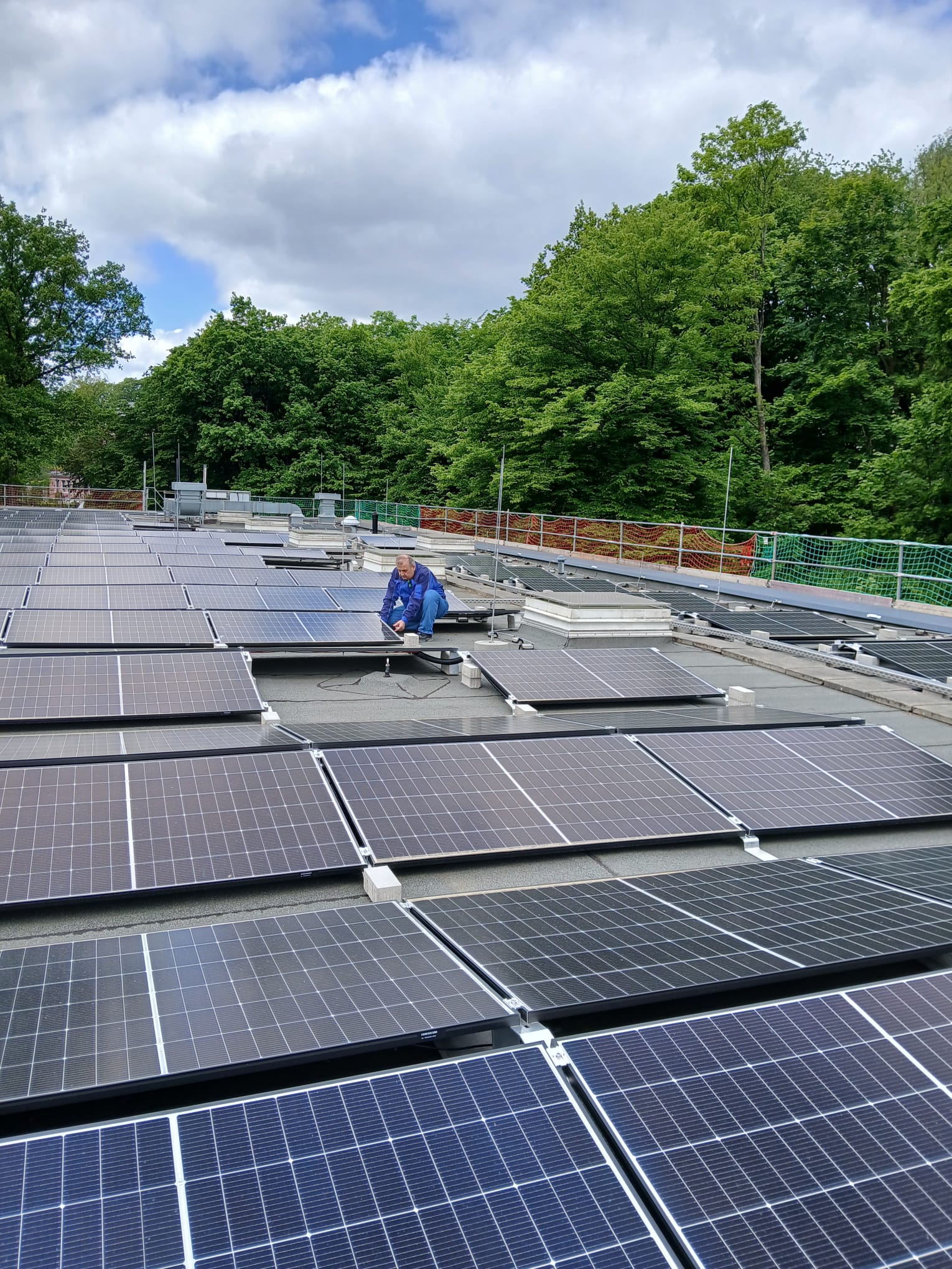 Modulmontage – Photovoltaik-Montage der Elektrotechnik H.A.K. GmbH
